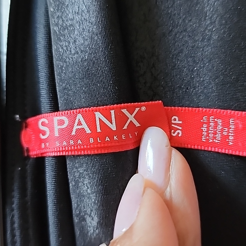 Spanx Faux Leather Look Leggings - Picture 2 of 3